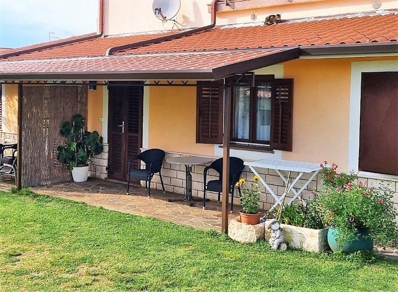 Apartments Valentina Umag Exterior photo