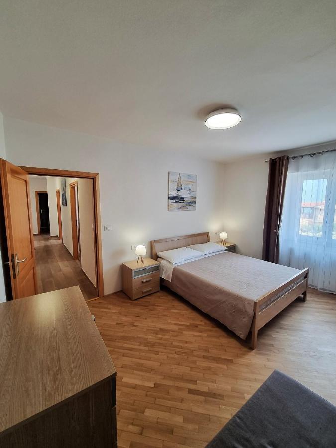 Apartments Valentina Umag Exterior photo